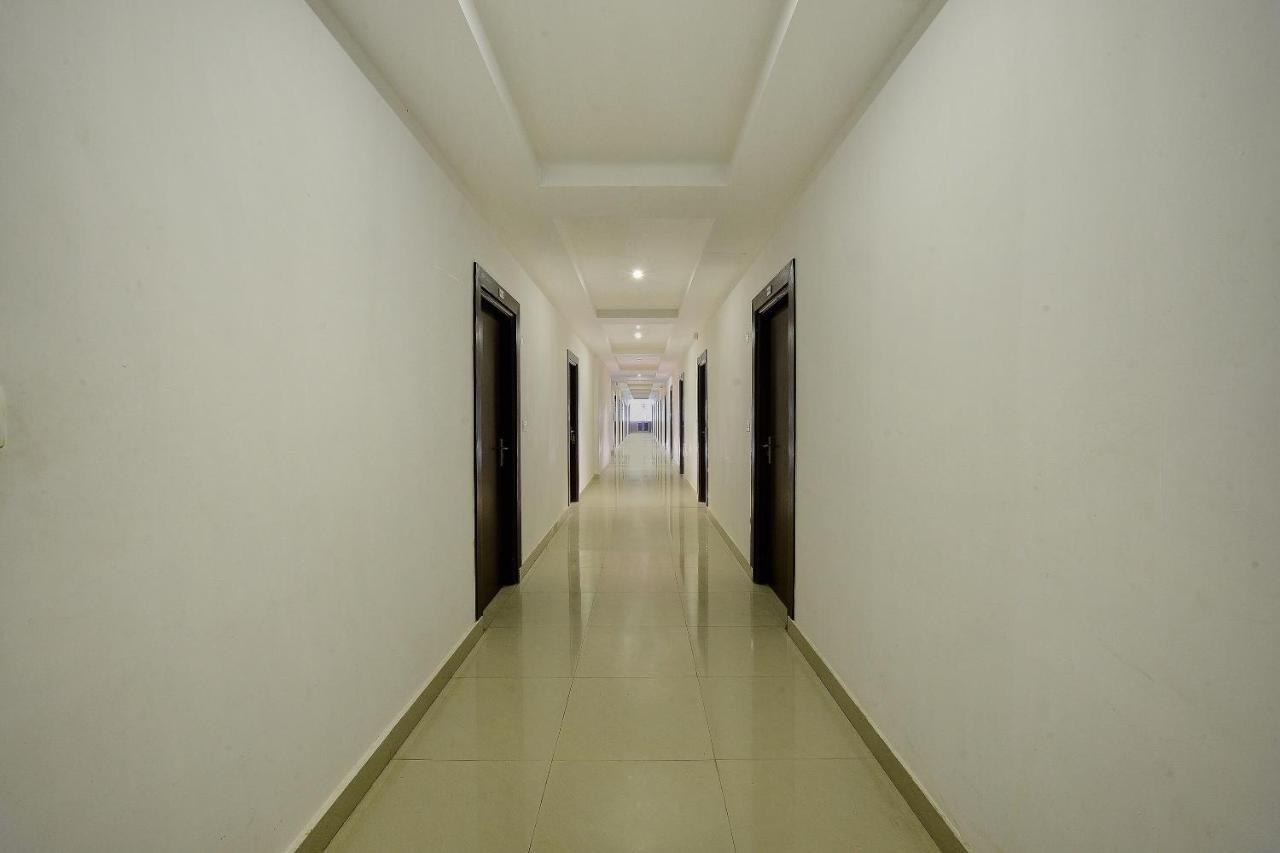 Capital O Hotel Samanvi International Belur  Екстериор снимка
