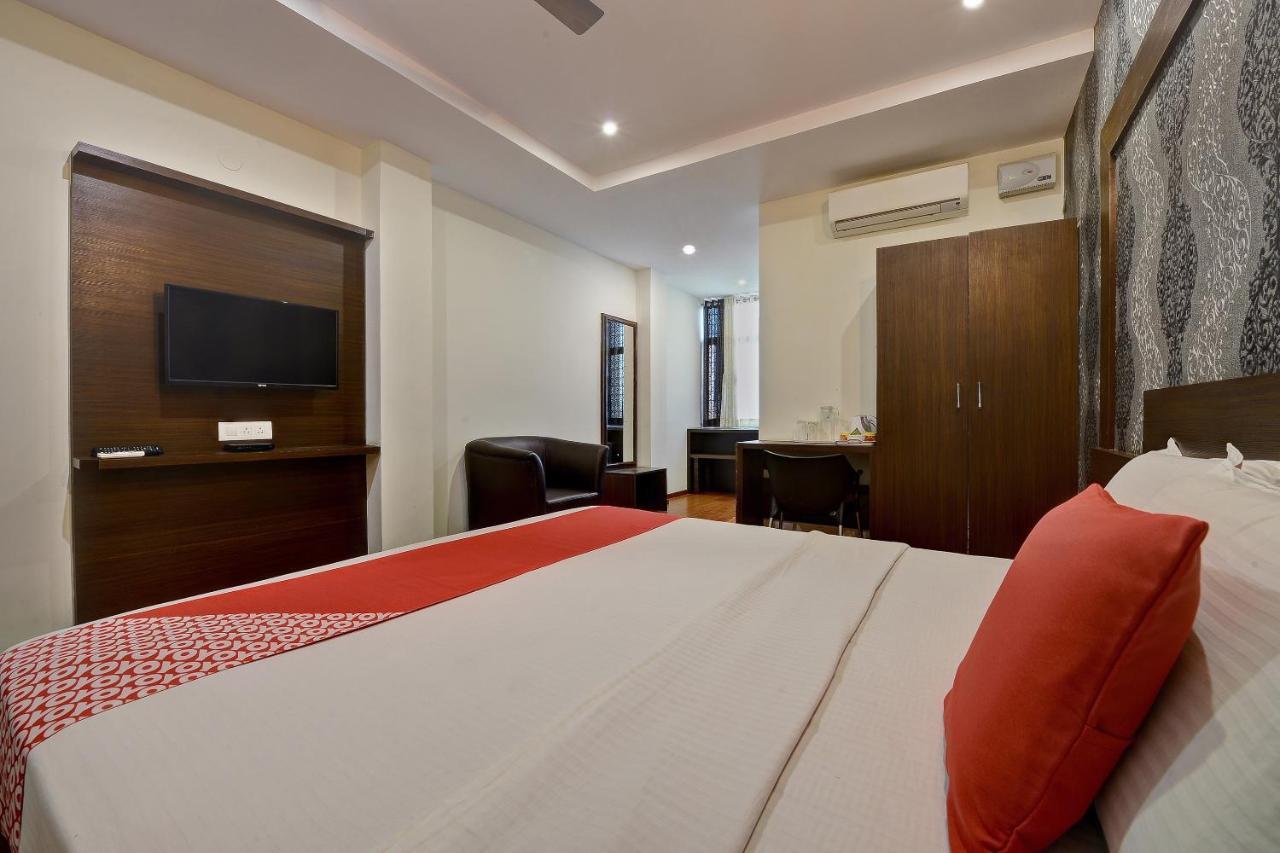 Capital O Hotel Samanvi International Belur  Екстериор снимка