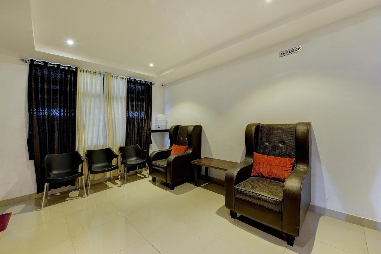 Capital O Hotel Samanvi International Belur  Екстериор снимка