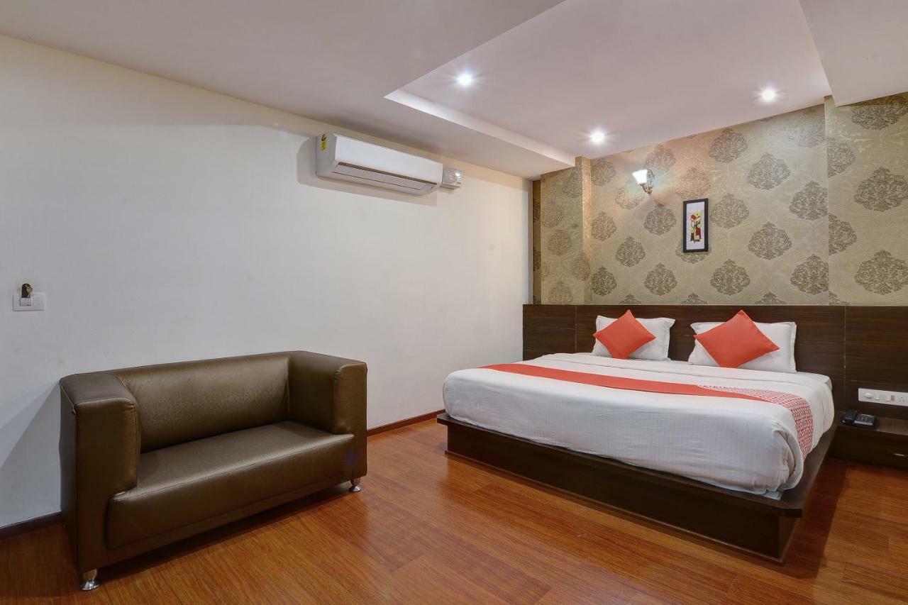Capital O Hotel Samanvi International Belur  Екстериор снимка